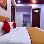 Hotel Cloud Near Delhi Airport